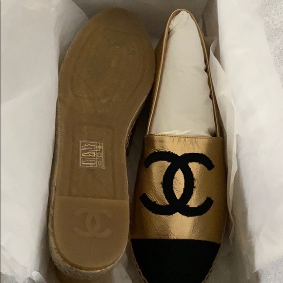Chanel gold and black espadrilles NWB size 39 - Picture 5 of 10